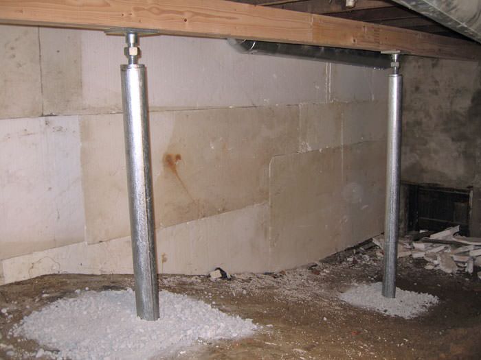 Crawl Space Jacks Installed By Trusted Foundation Contractors
